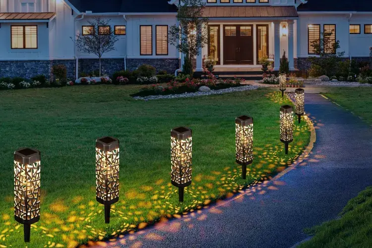 Hiring Solar Lighting Installation Experts