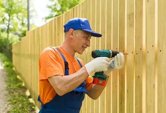 Hiring a Professional for the Right Fence