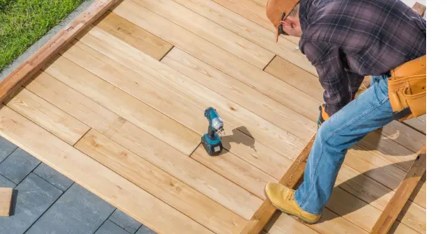 Professional for Deck Planning