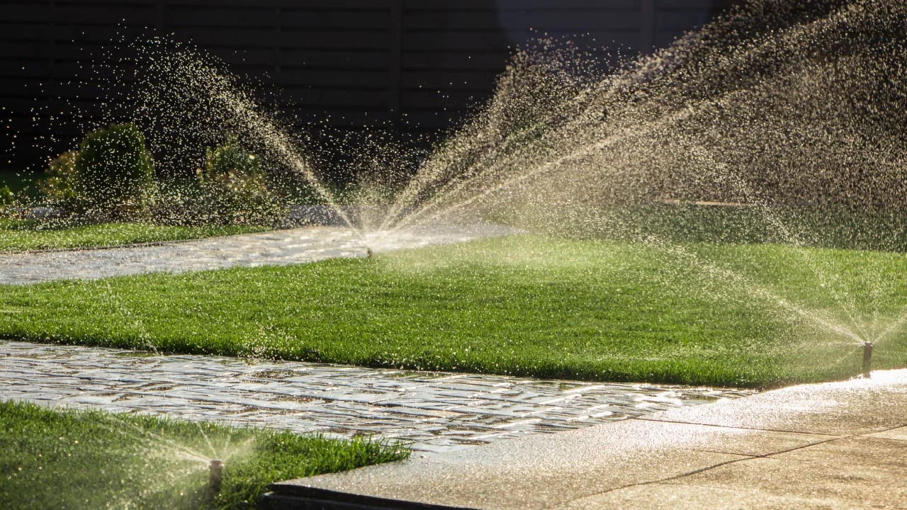 Sprinkler Layouts for Large Lawns