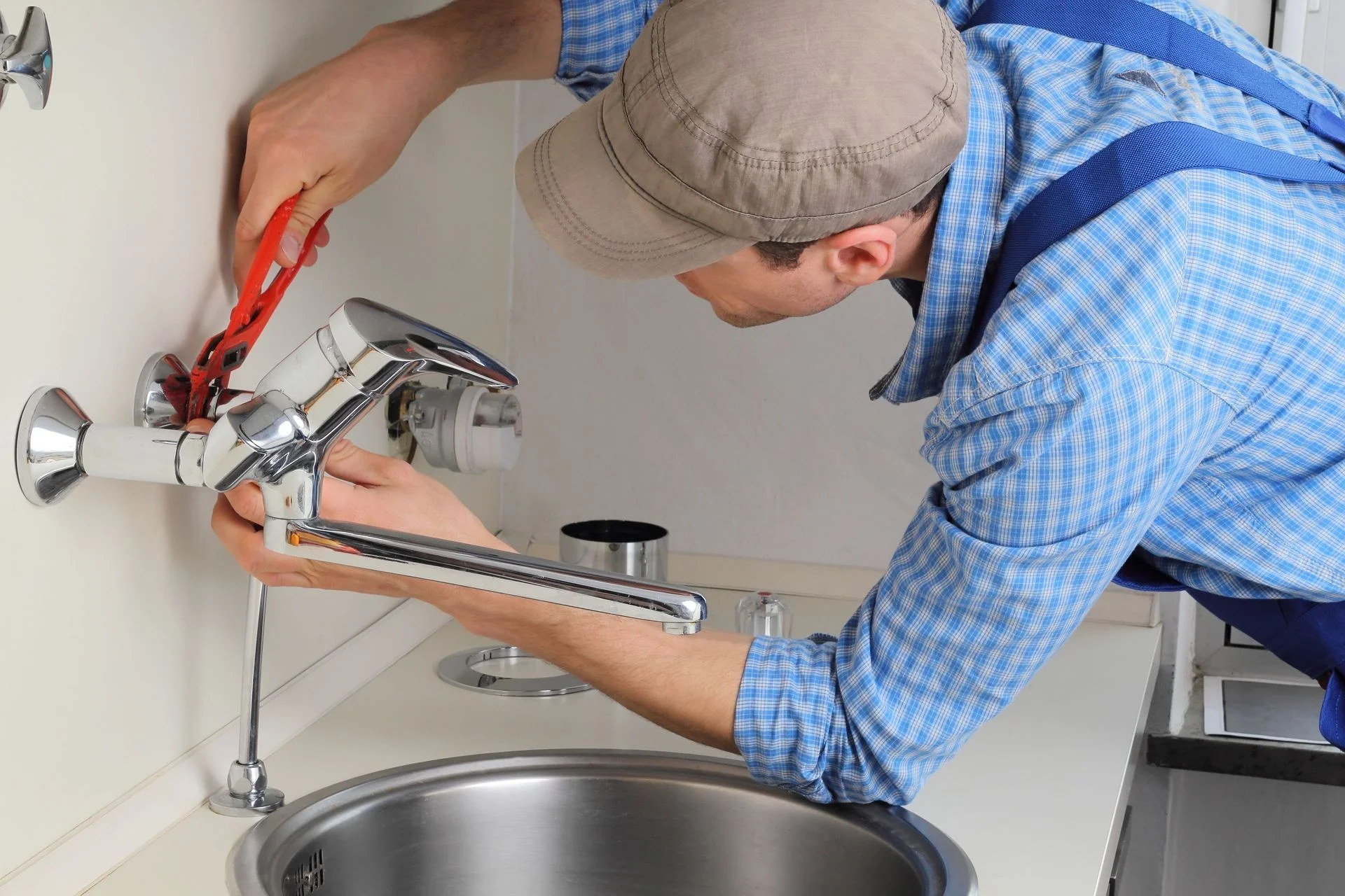 When to Call a Plumber
