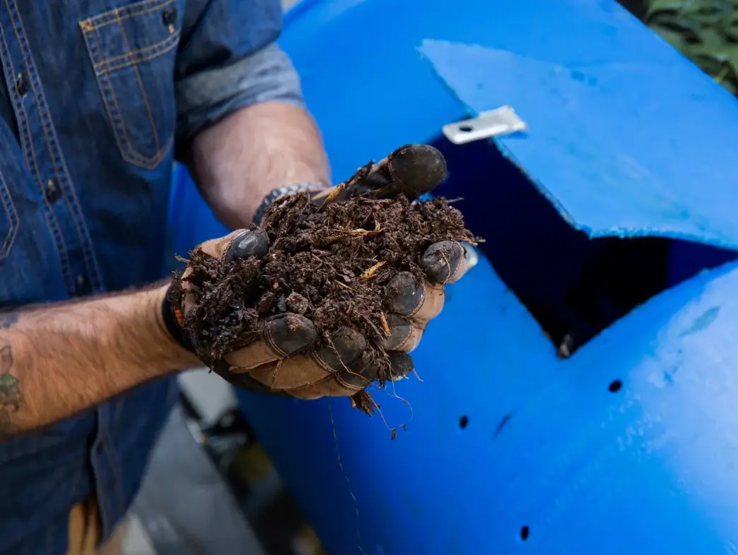 How to Use a Compost Tumbler for Best Results