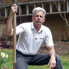 Al's Landscaping logo