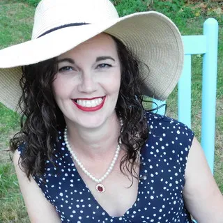 Amanda Jo Pro Organizer logo