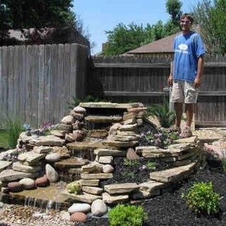 Brassfield Landscaping, LLC. logo