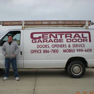 Central Garage Door logo