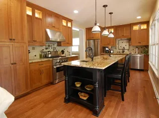 Christopher's Cabinets logo