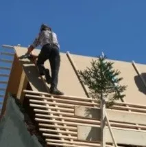Chuy's Roofing logo