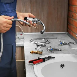 Custom Plumbing Services logo