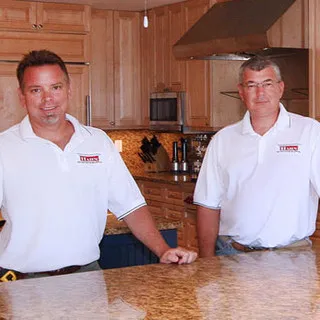 Dan Hahn Custom Builders, Inc. logo
