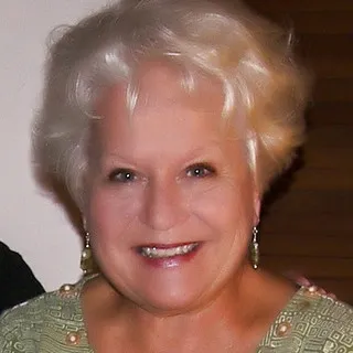 Danneman Designs, LLC logo