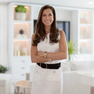 DLT Interiors-Debbie Travin logo