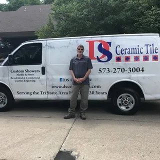 DS Ceramic Tile logo