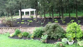 Earthtones Hardscape LLC logo