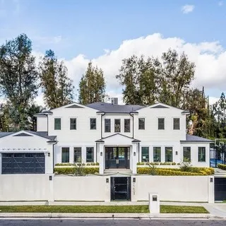 EBA Roofing - Roofing & Gutter Services in Los Angeles, CA