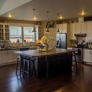 Element Homes LLC logo