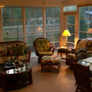 Eze Breeze Sunrooms logo