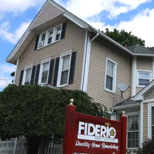 Fiderio & Sons logo
