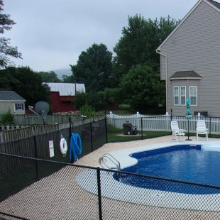 Flohr Pools, Inc. logo