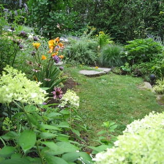 G. Biloba Gardens logo