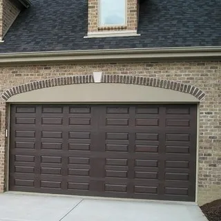 Garage Doors R Us logo