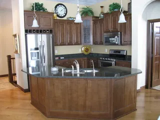 GEM Custom Cabinets logo