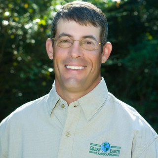 Green Earth Landscaping, Inc. logo