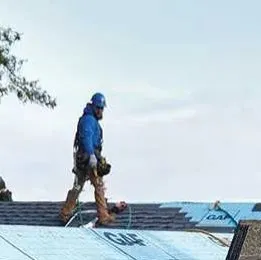Hernandez Roofing logo