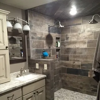 Ideal Tile, LLC logo