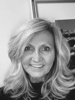 INNOVATIVE INTERIORS BY Roxanne - Interior Design & Decorating in Mayfield Heights, OH
