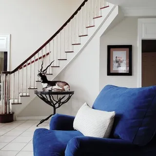 Interiors by Alicia Tovar logo