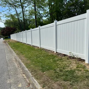 Islander Fence LLC logo