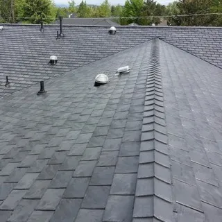 JAM Roofing logo