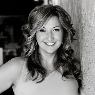 Jessy Krol Designs LLC logo