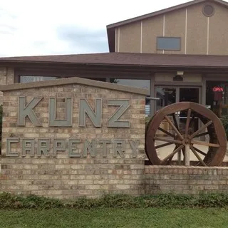 Kunz Carpentry logo