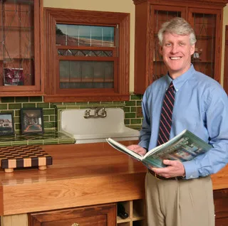 LaFollette Custom Homes logo