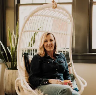 Lauren Griffith Interiors logo
