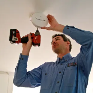 Local Trusted Electricians logo