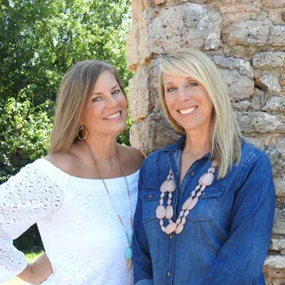 Lone Star Sisters Staging logo