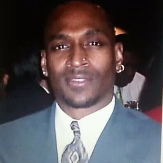 Louis Bryant logo