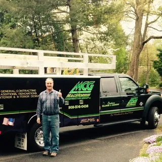 MacMorris Construction Group logo