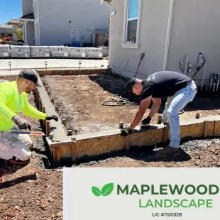 Maplewood Landscape logo