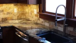 Martin's Custom Tile logo