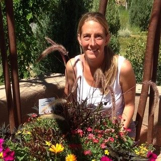 McCumber Fine Gardens logo