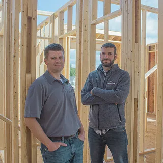 Momentum Construction LLC logo