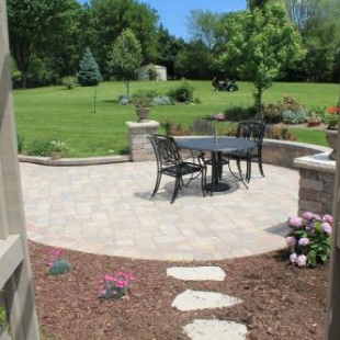 Narnia Landscaping, Design, and Construction Inc. logo