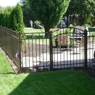 Perry Fence Co logo