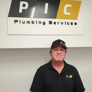 PIC Plumbing Services logo
