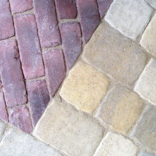 Pingle Exteriors logo