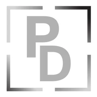 Platinum Decking logo